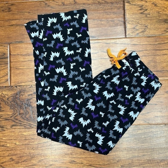 Disney Halloween pajama bundle - Picture 10 of 13